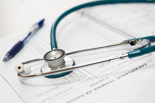 blue-and-silver-stetoscope
